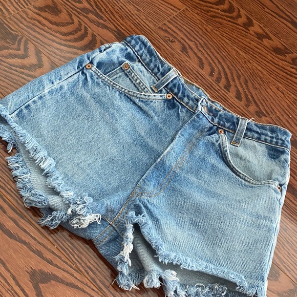 Vintage Levi Shorts 501 - Orange Label - Picture 5 of 5